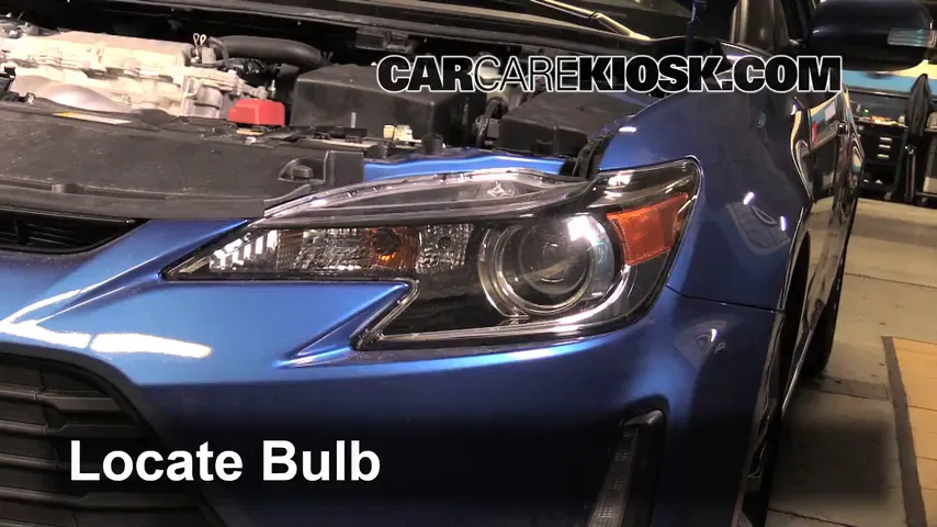 2015 Scion tC 2.5L 4 Cyl. Éclairage Feux de croisement (remplacer l'ampoule)